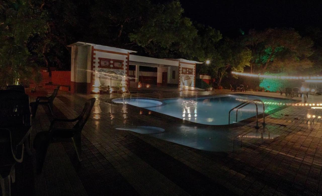 Citrus Chambers Mahabaleshwar Hotel Ngoại thất bức ảnh